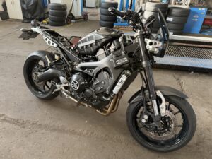 Motor szervizelés.